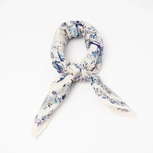 791046 Skjerf, Lite skjerf med blomster - blått
