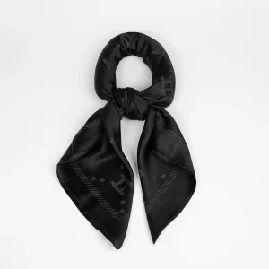 890701  Skjerf, 90x90 cm "silk-look" H-mønstret med lurextråd - svart