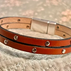Cognaqfarget armbånd med to rader
