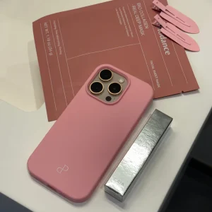 iPhone 16 Pro Cover - Baby Pink