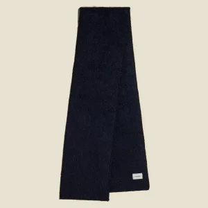 Holzweiler Aster Stitch