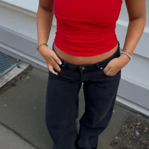 Holly Pleat Top - Red