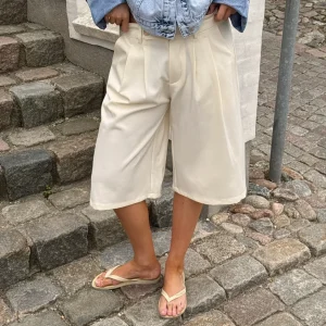 Nora Jorts - Raw White